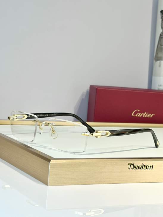 Picture of Cartier Sunglasses _SKUfw79722082fw